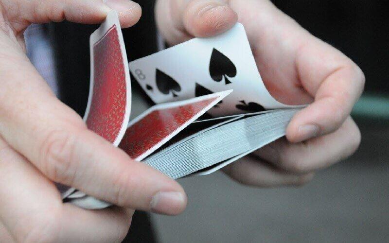 Khám phá bí quyết làm giàu cùng Rolling In Money và cách Rolling In Money giúp bạn thay đổi tài chính